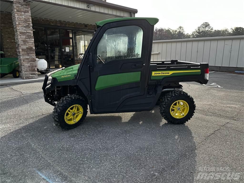 John Deere 835R Utility machines