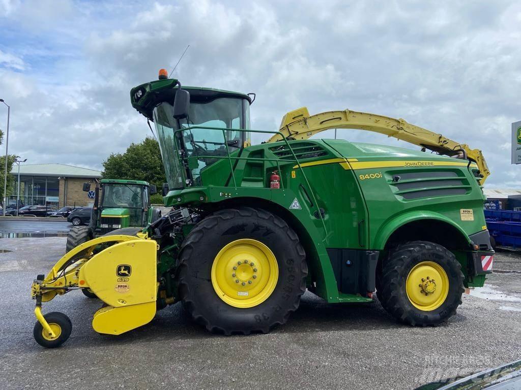John Deere 8400i Forage harvesters