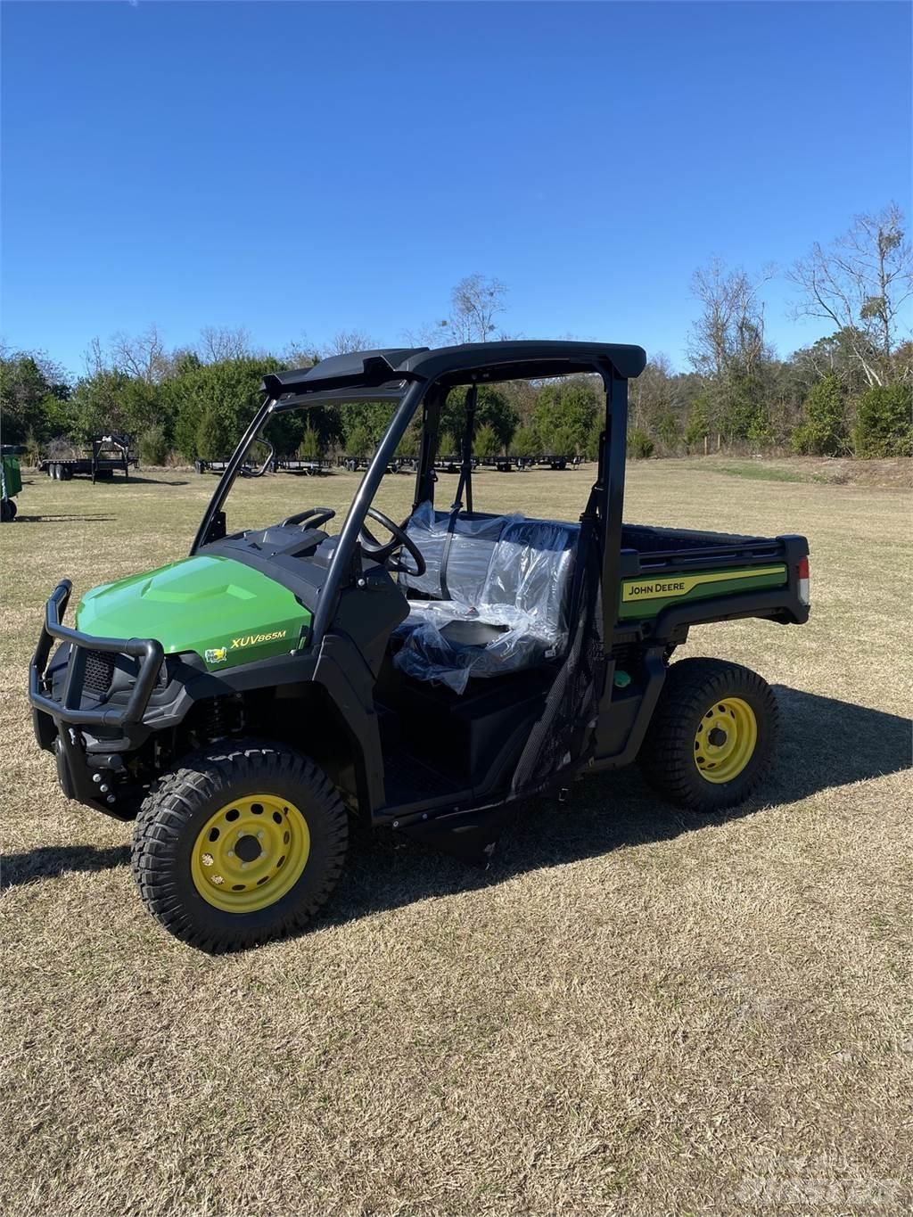 John Deere 865M Utility machines