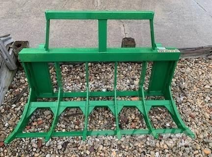 John Deere CR50 Grapples