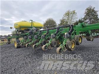 John Deere DB44 Planters
