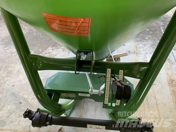 John Deere F/500 Trailed sprayers