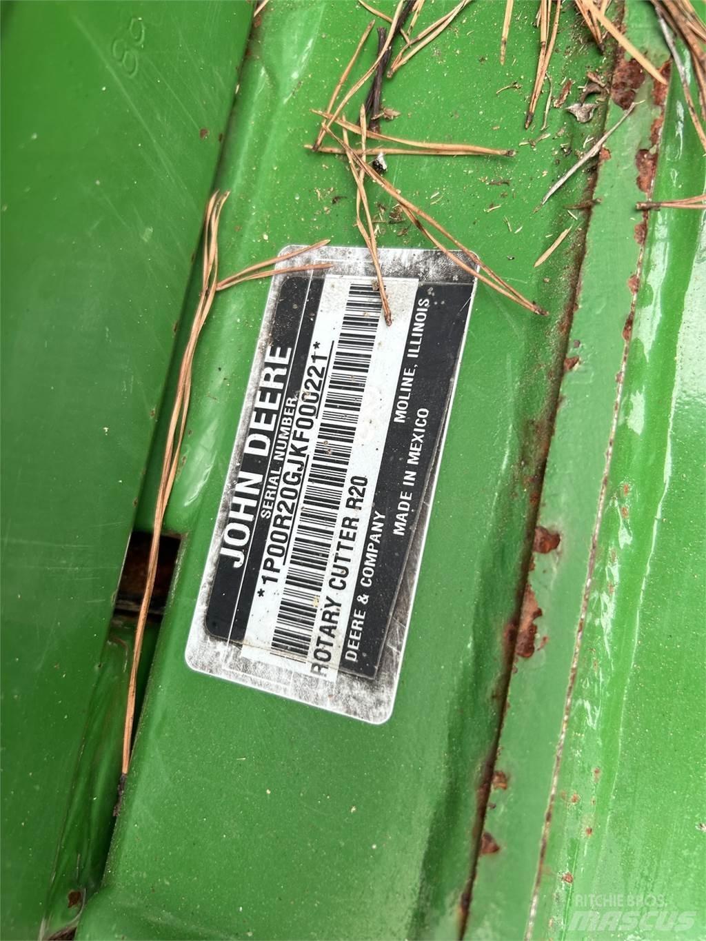John Deere r20 Bale shredders, cutters and unrollers