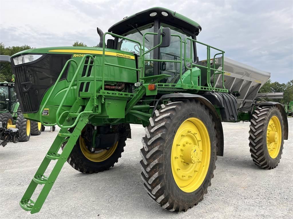 John Deere R4045 Trailed sprayers