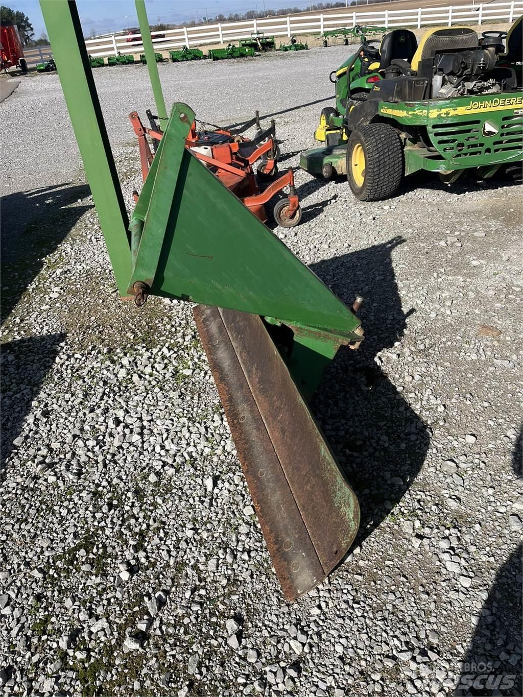 John Deere RB60 Snow blades and plows