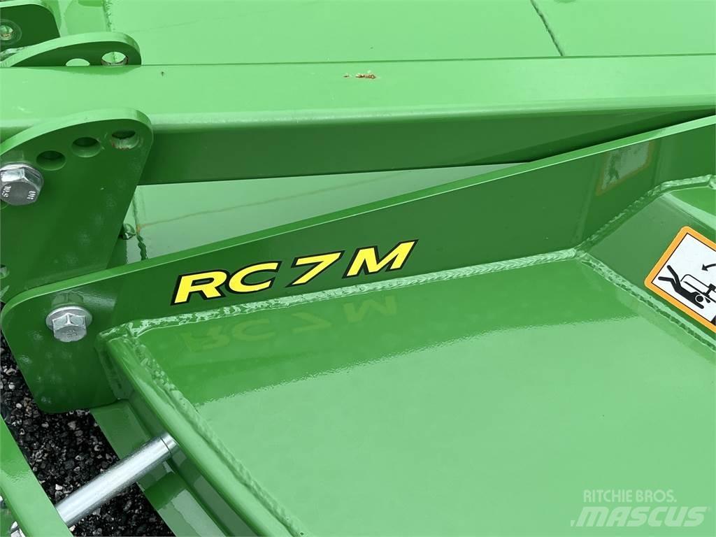 John Deere RC7M Bale shredders, cutters and unrollers