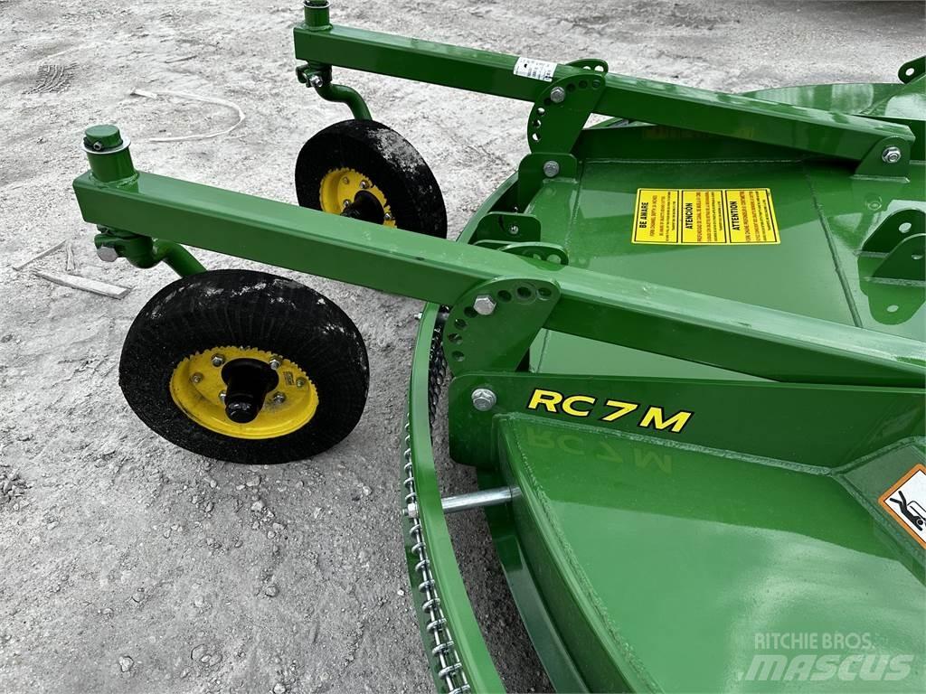 John Deere RC7M Bale shredders, cutters and unrollers