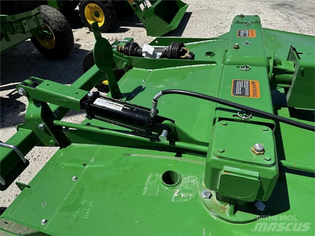 John Deere RC8M Bale shredders, cutters and unrollers