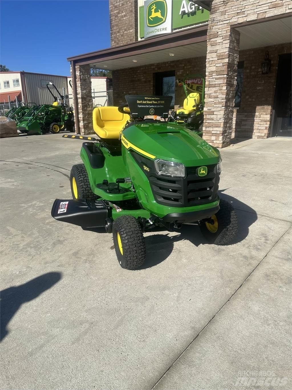 John Deere S100 Riding mowers