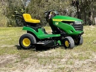 John Deere S100 Riding mowers