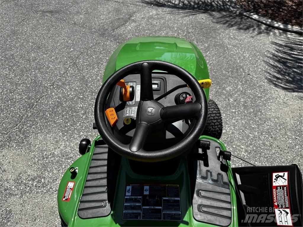 John Deere S100 Riding mowers