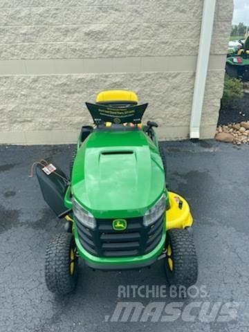 John Deere S100 Riding mowers