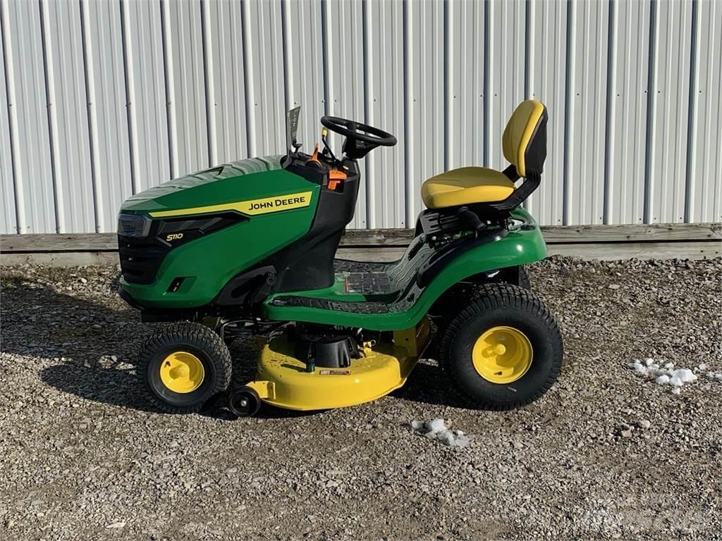 John Deere S110 Riding mowers