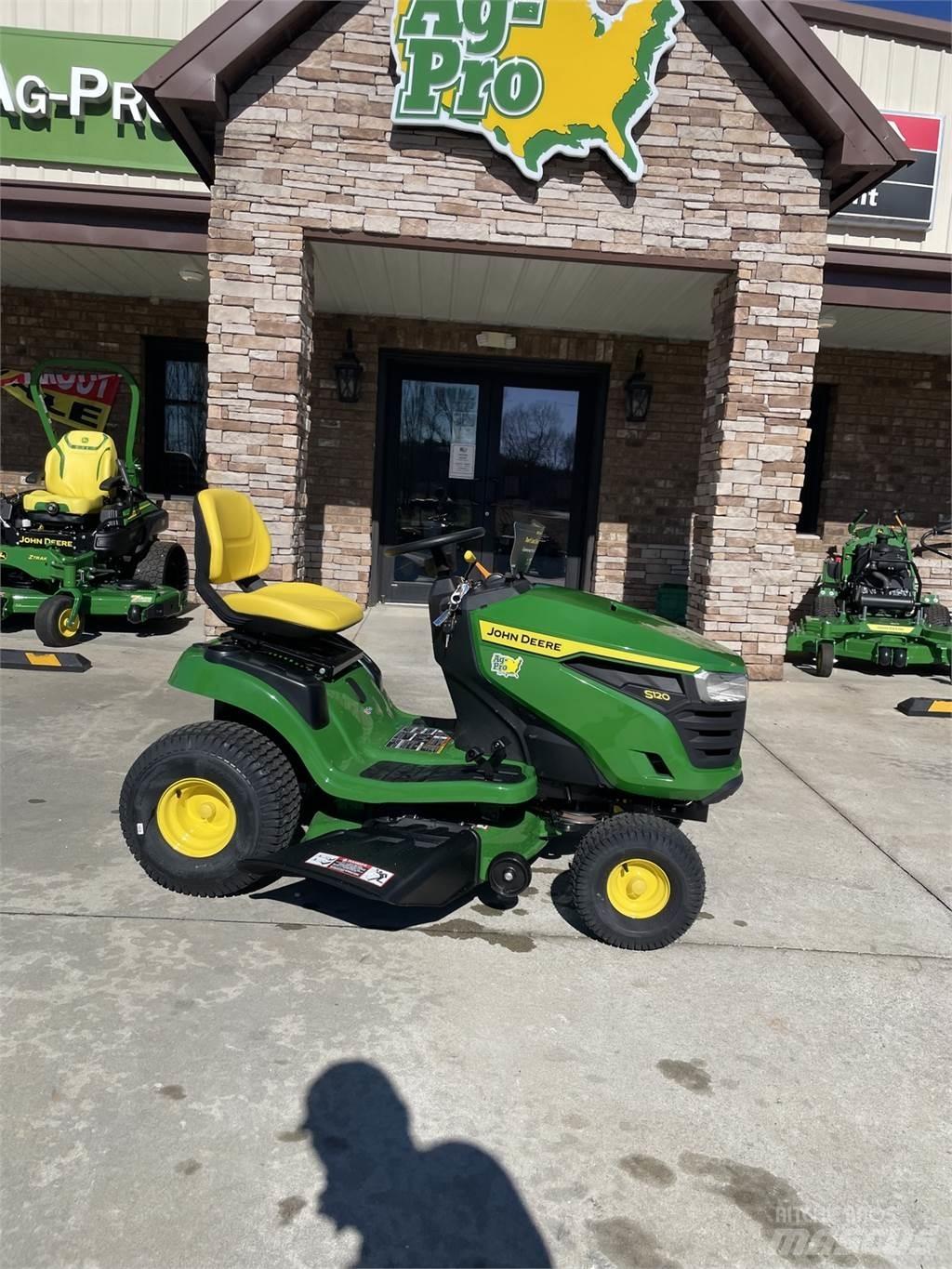 John Deere S120 Riding mowers