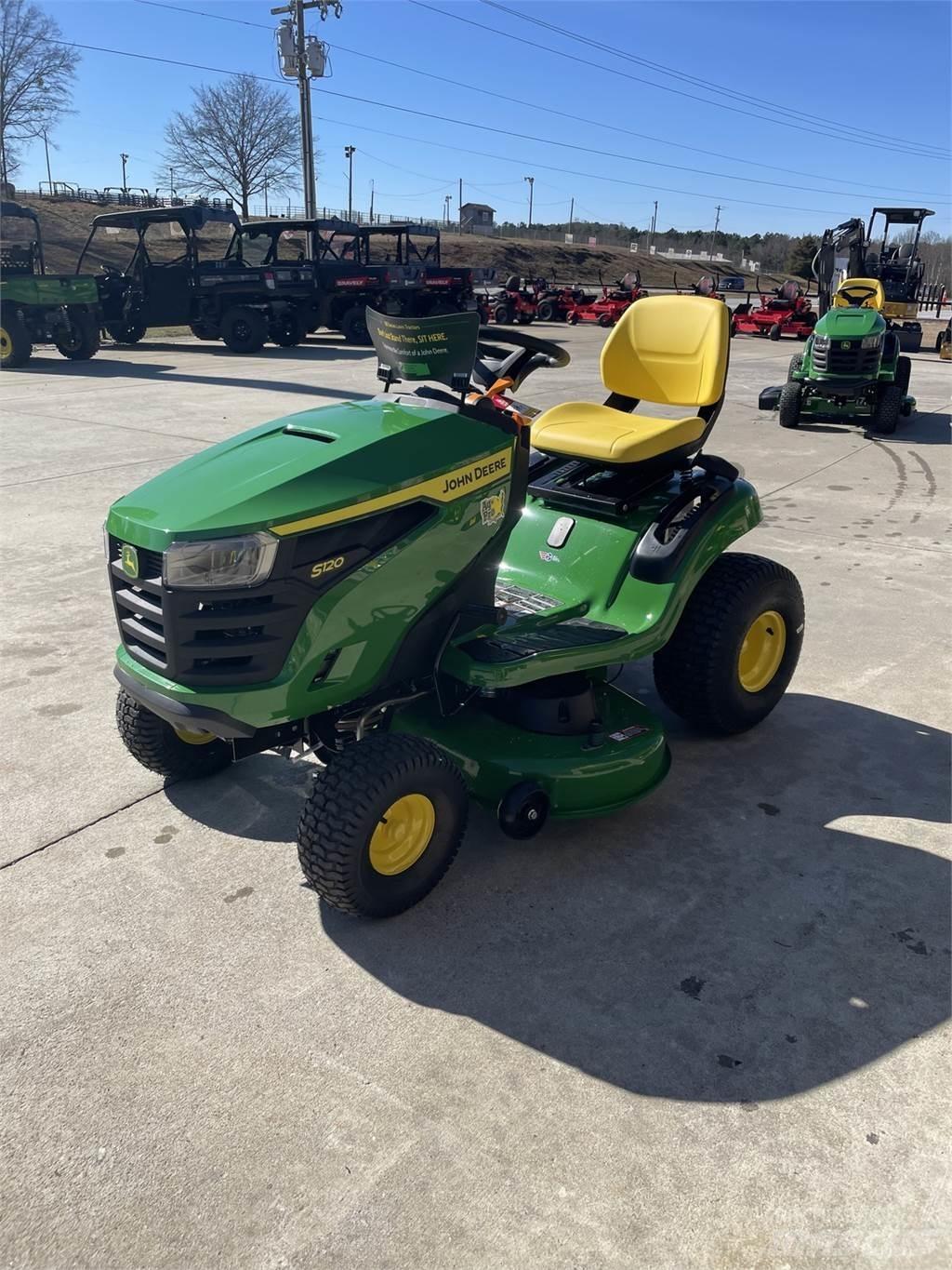 John Deere S120 Riding mowers