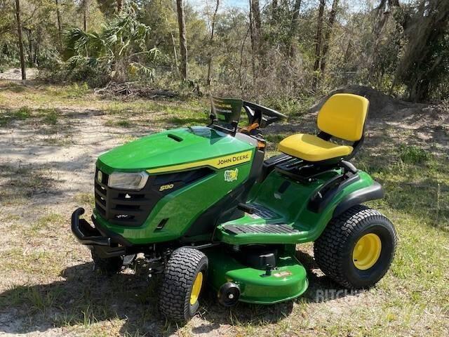 John Deere S130 Riding mowers