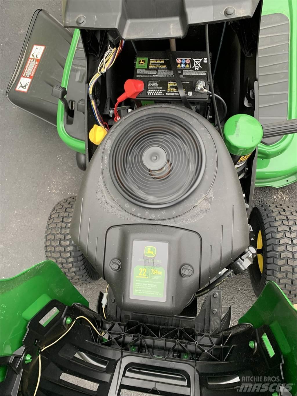 John Deere S130 Riding mowers