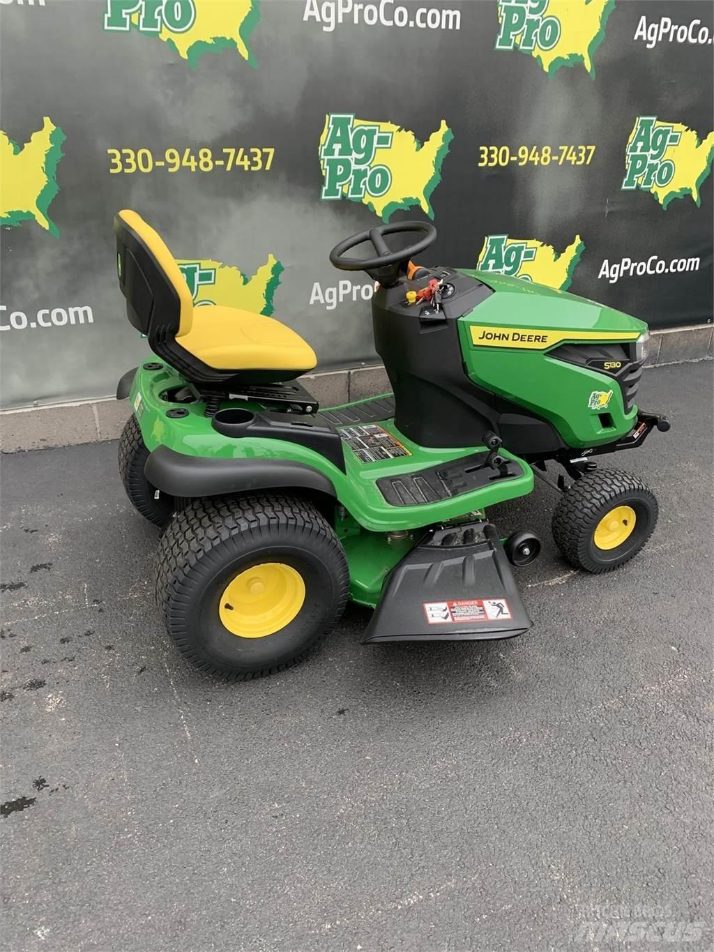 John Deere S130 Riding mowers