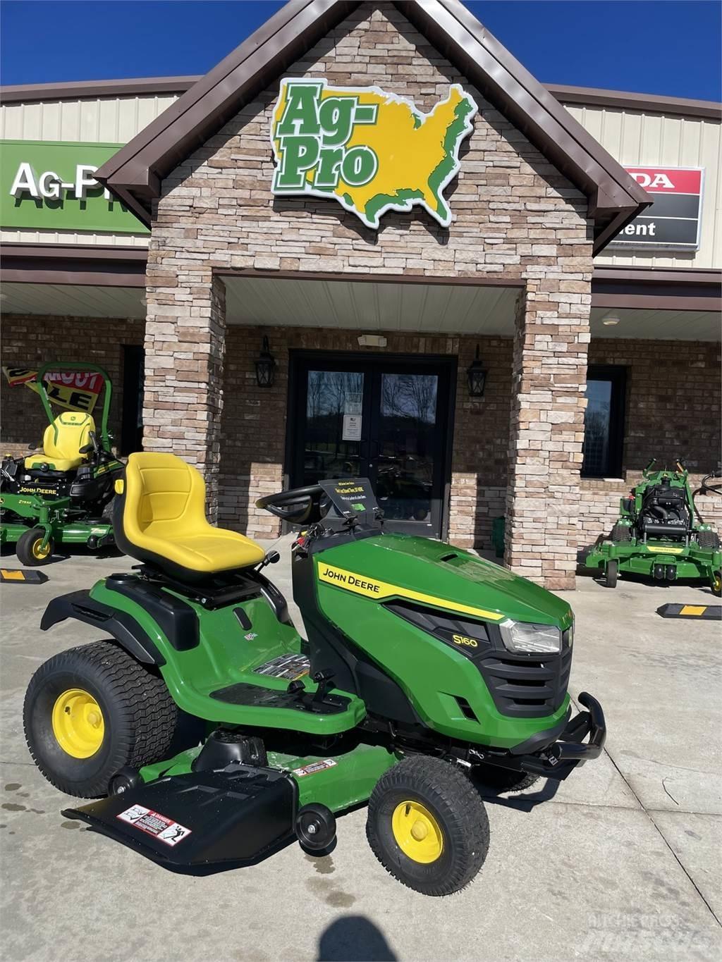 John Deere S160 Compact tractors
