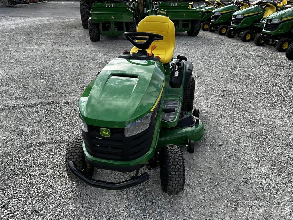 John Deere S160 Compact tractors