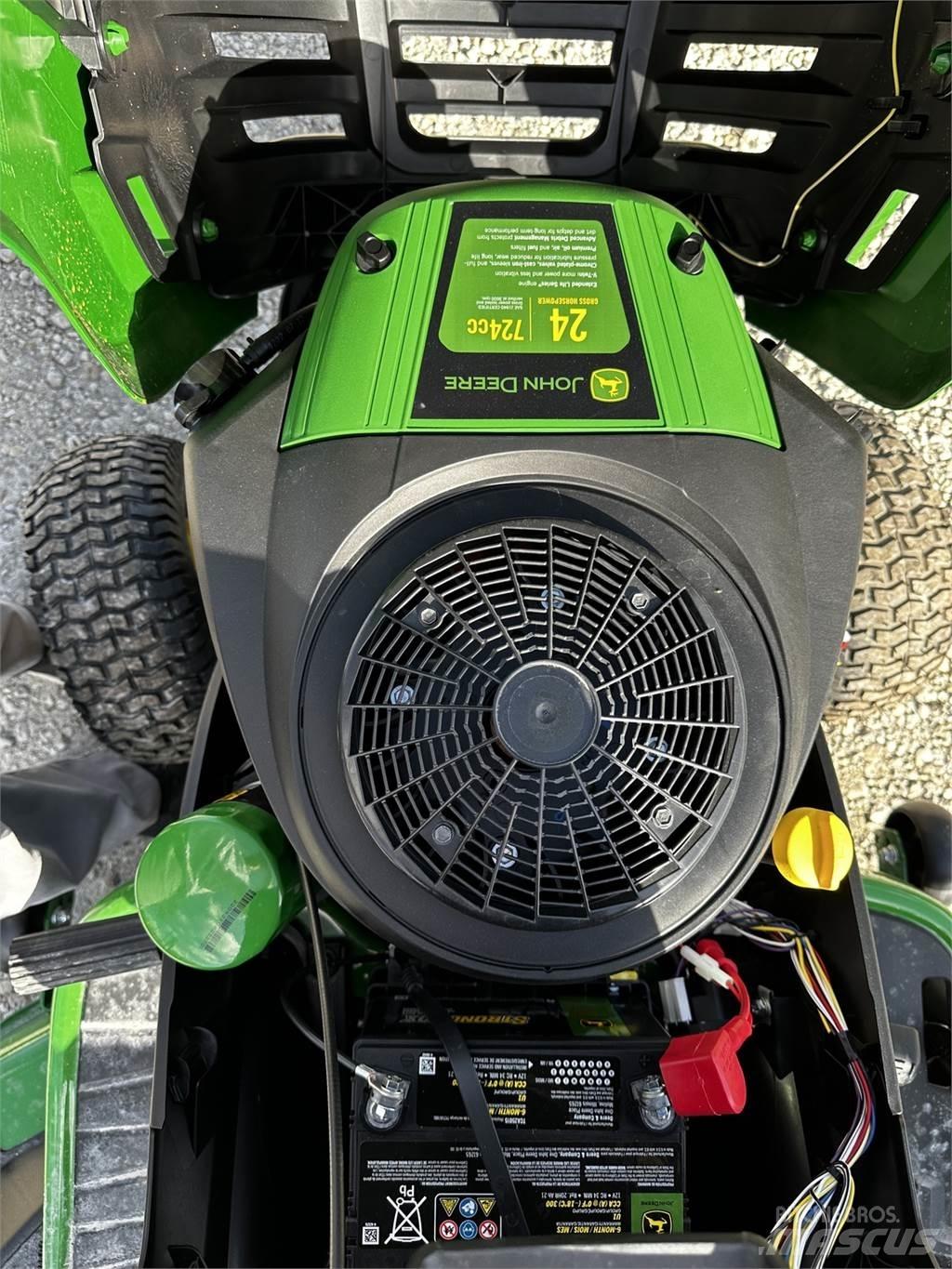 John Deere S160 Compact tractors
