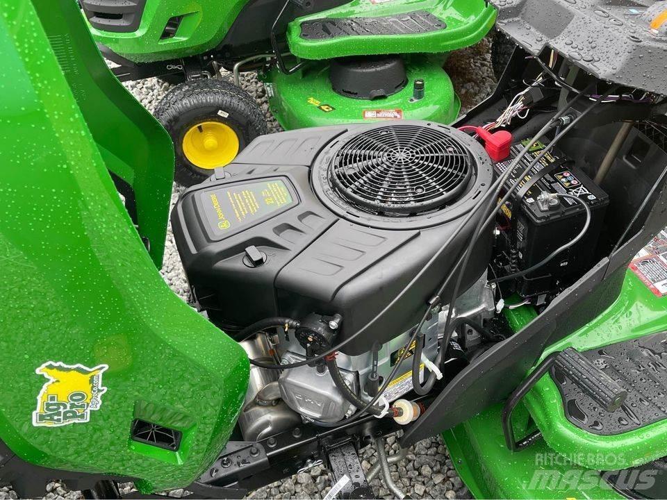 John Deere S220 Compact tractors