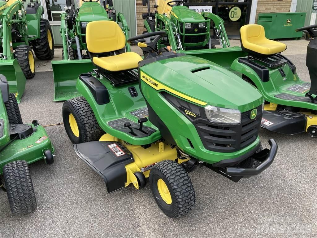 John Deere S220 Compact tractors