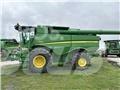 John Deere S680 Combine harvesters