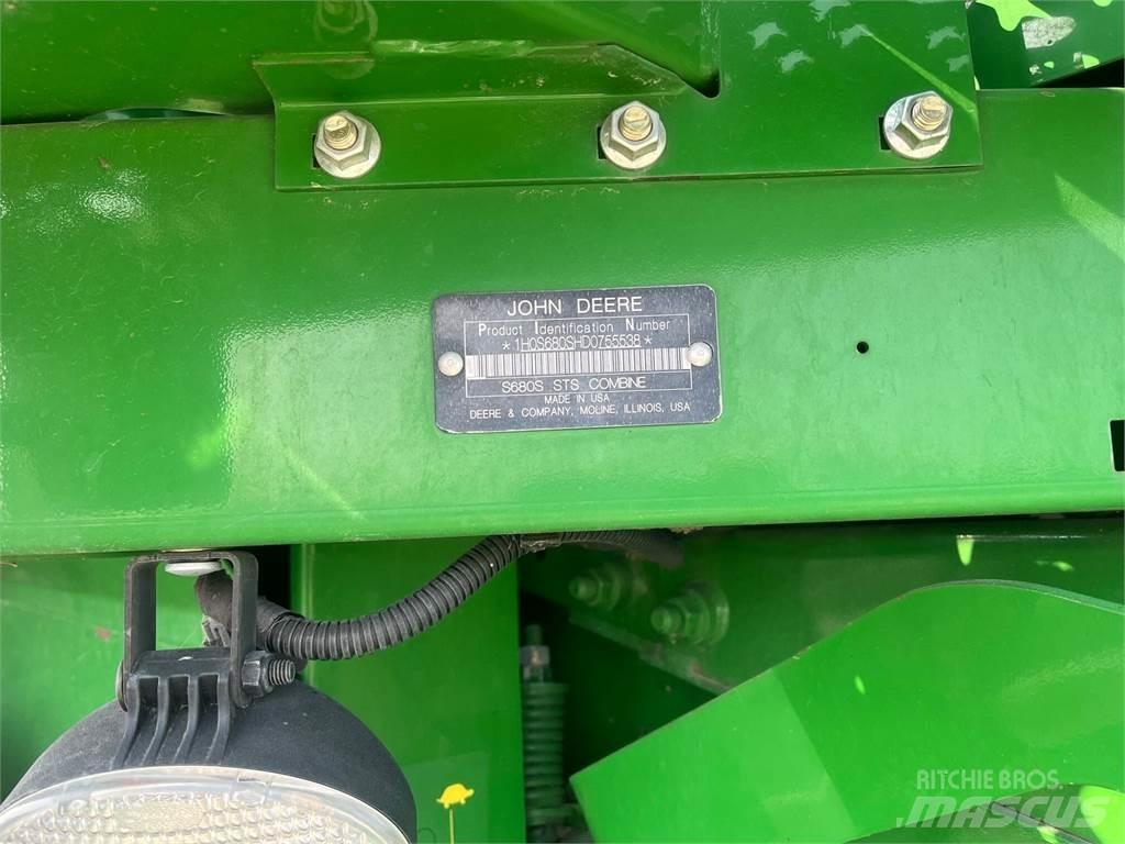 John Deere S680 Combine harvesters