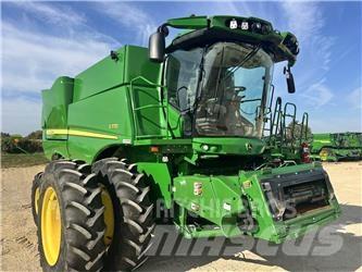 John Deere S770 Combine harvesters