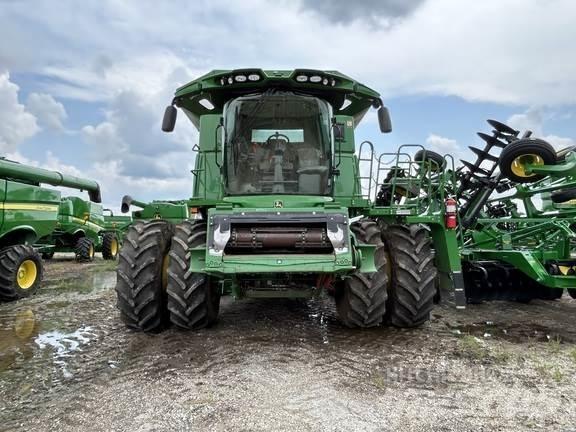John Deere S770 Combine harvesters