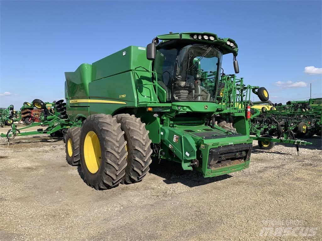John Deere S780 Combine harvesters