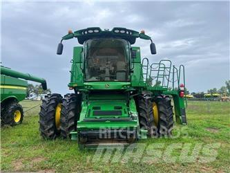 John Deere S780 Combine harvesters