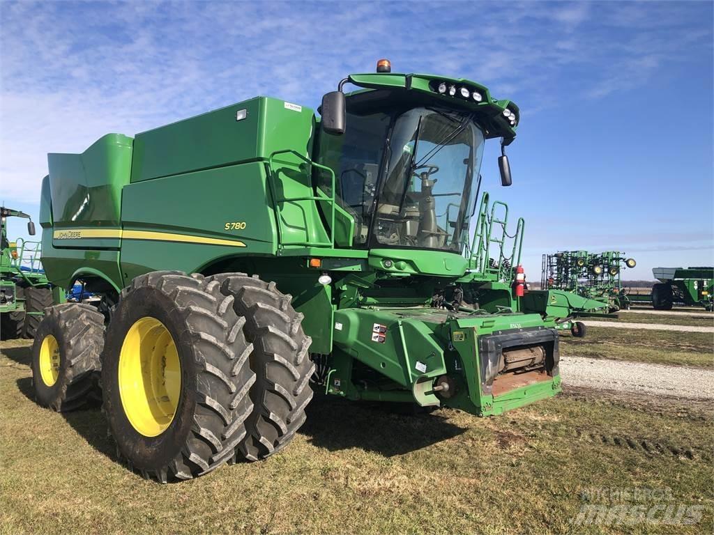 John Deere S780 Combine harvesters