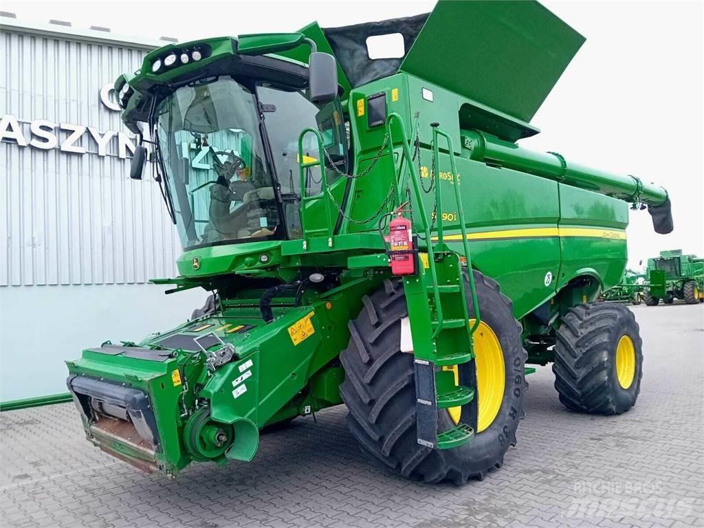 John Deere S790 Combine harvesters