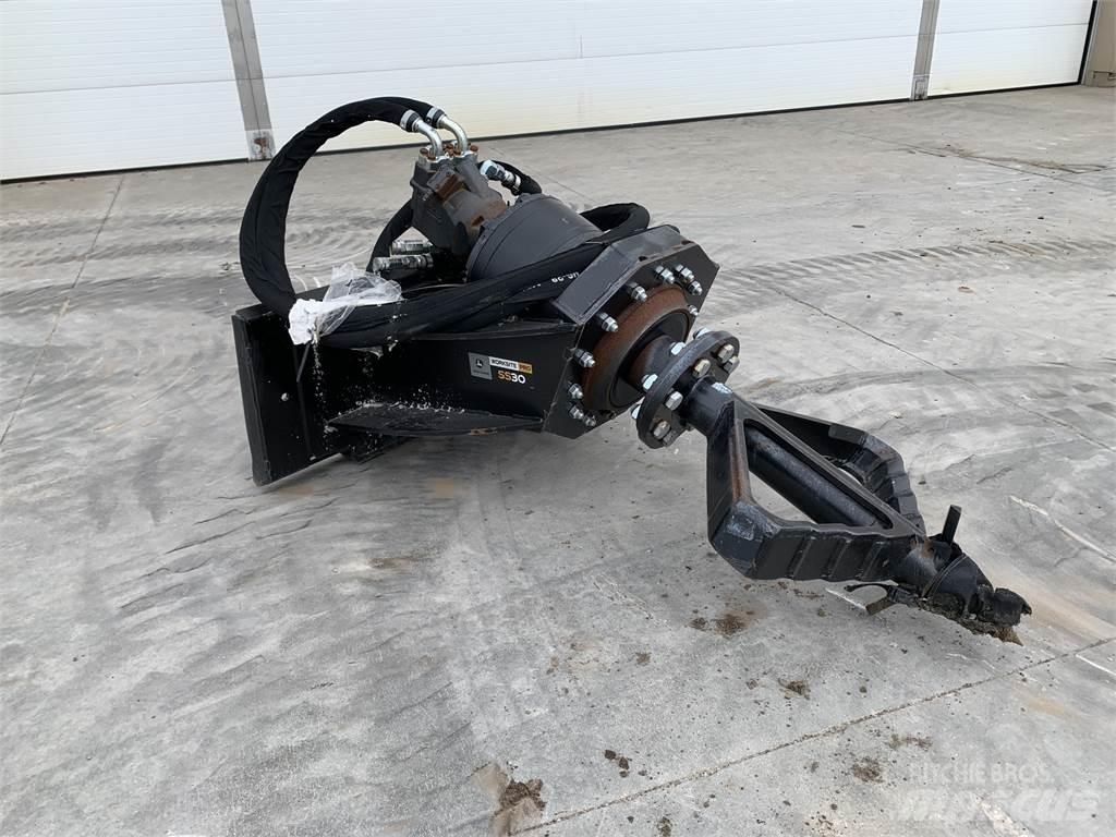 John Deere SS30 Stump grinders