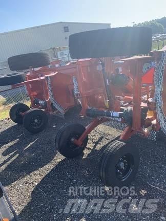 John Deere TS10 Bale shredders, cutters and unrollers
