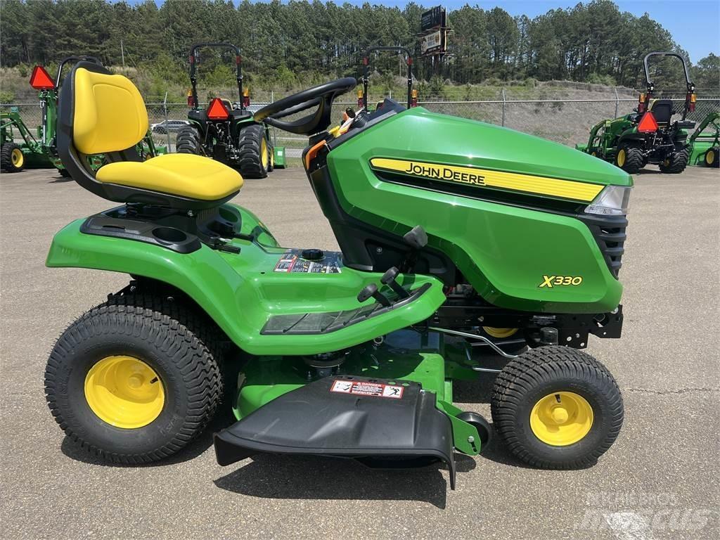 John Deere X330 Compact tractors