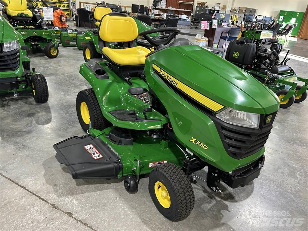 John Deere X330 Compact tractors
