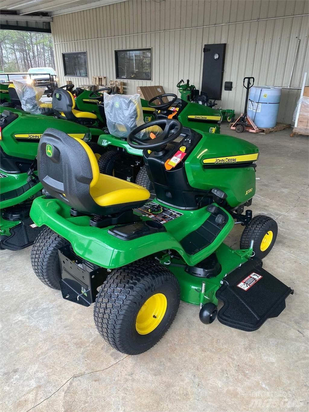 John Deere X330 Compact tractors