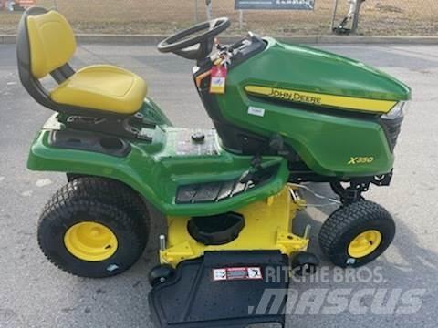 John Deere X350 Compact tractors