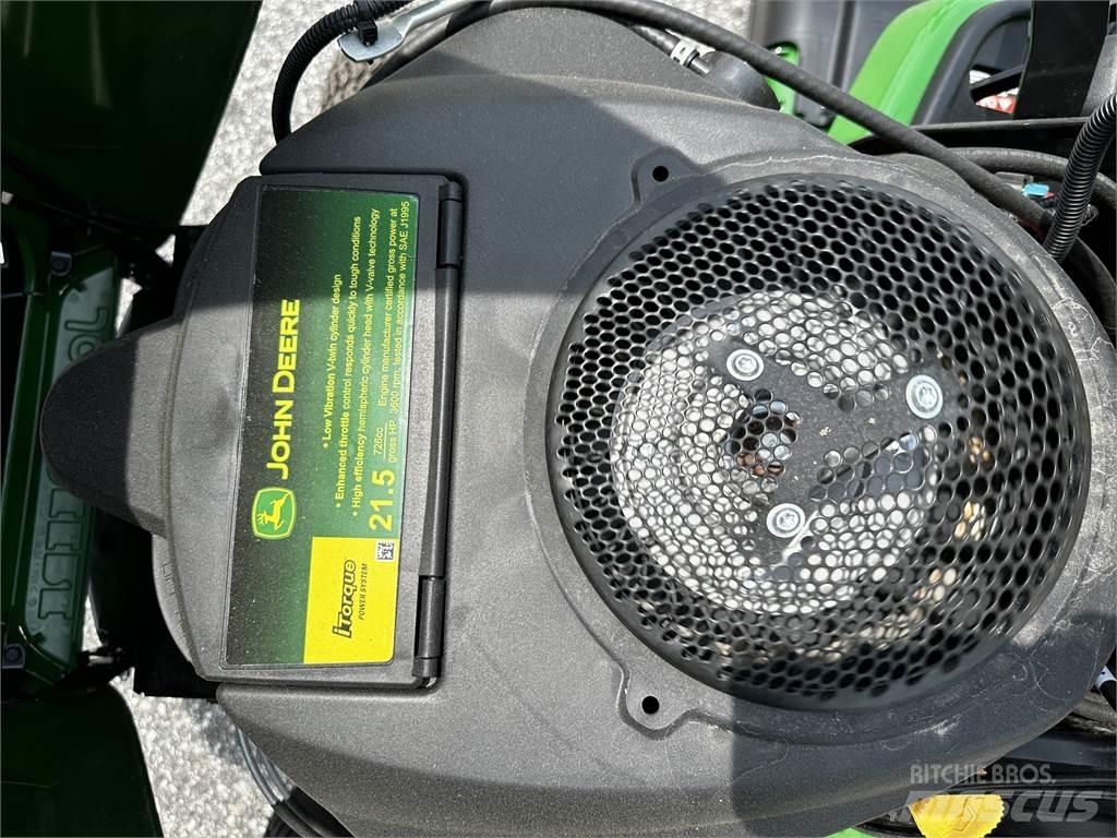 John Deere X370 Compact tractors