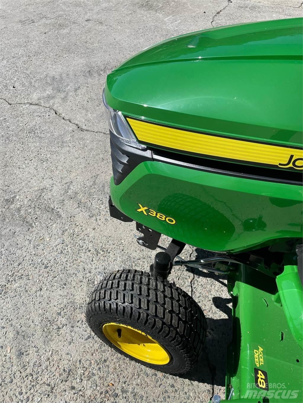 John Deere X380 Compact tractors