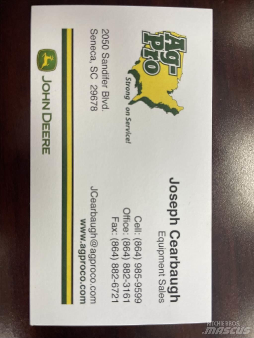 John Deere X380 Compact tractors