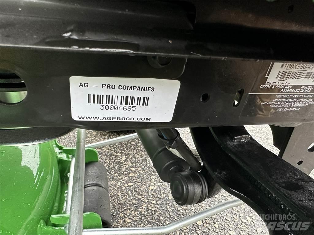 John Deere X390 Compact tractors