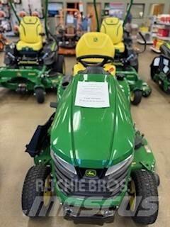 John Deere X390 Compact tractors