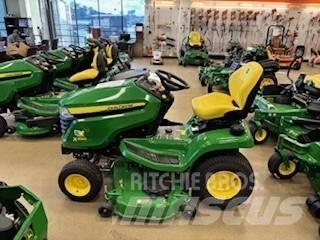 John Deere X390 Compact tractors