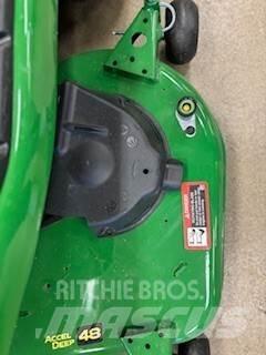 John Deere X390 Compact tractors