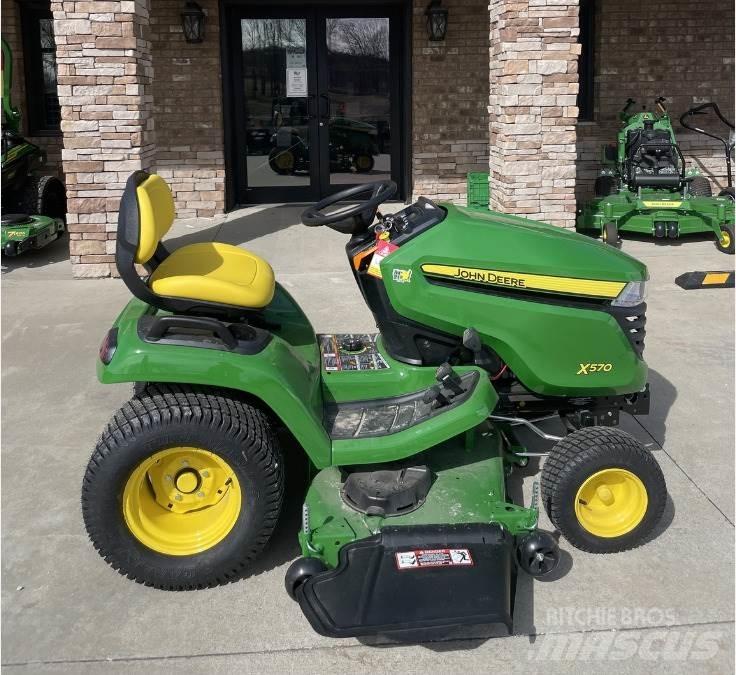 John Deere X570 Compact tractors