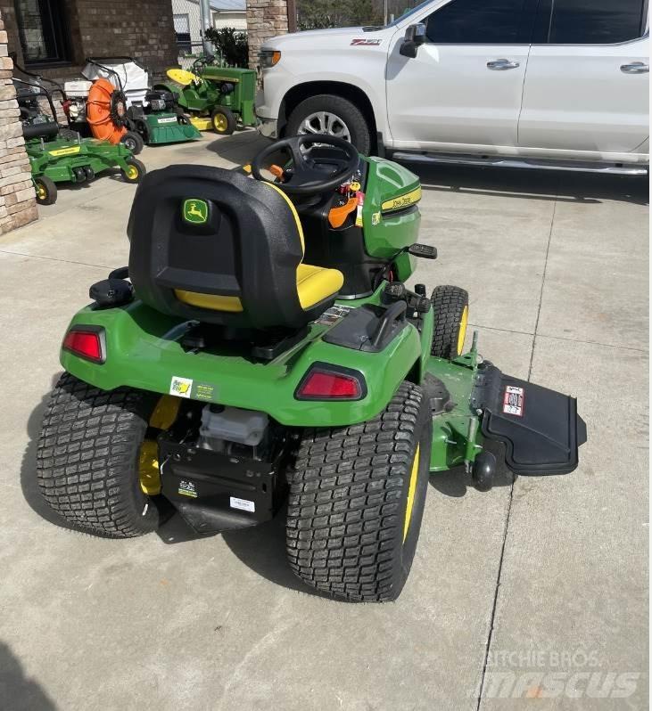 John Deere X570 Compact tractors